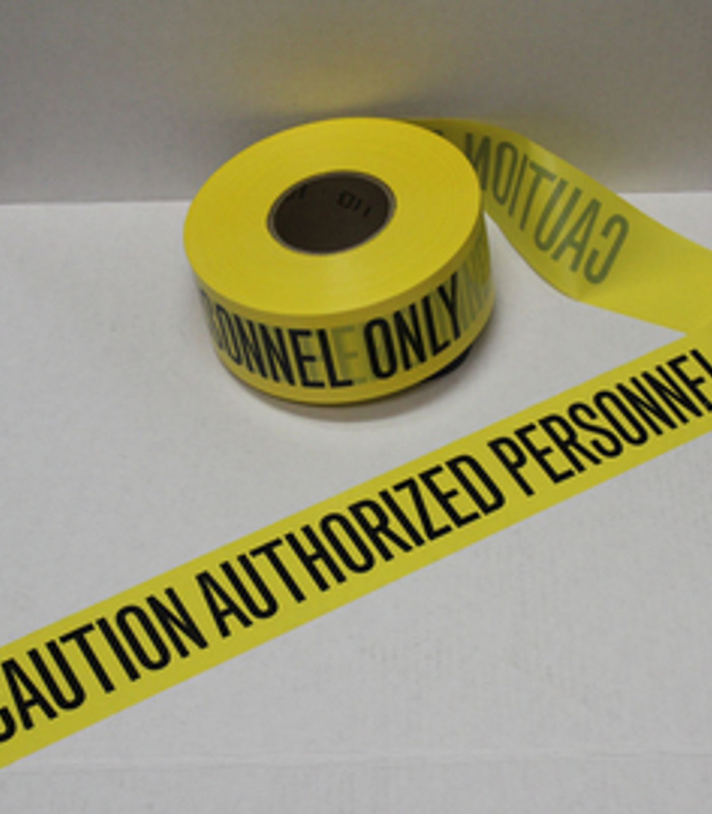 Caution Authorized Personnel, 3 x 1000 lf
